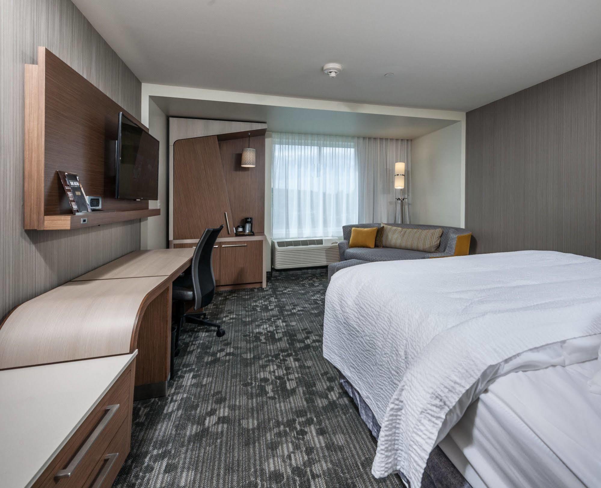 Hotel Courtyard By Marriott Boston Littleton Zewnętrze zdjęcie
